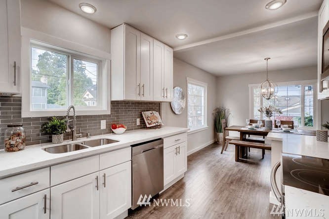 4412 Southwest 101st Street Seattle, WA 98146 - Photo 7 of 23 Gallery Image 7