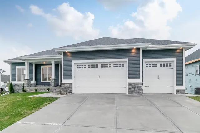$765,000 | L162 Fred Schunk, Waunakee, WI 53597