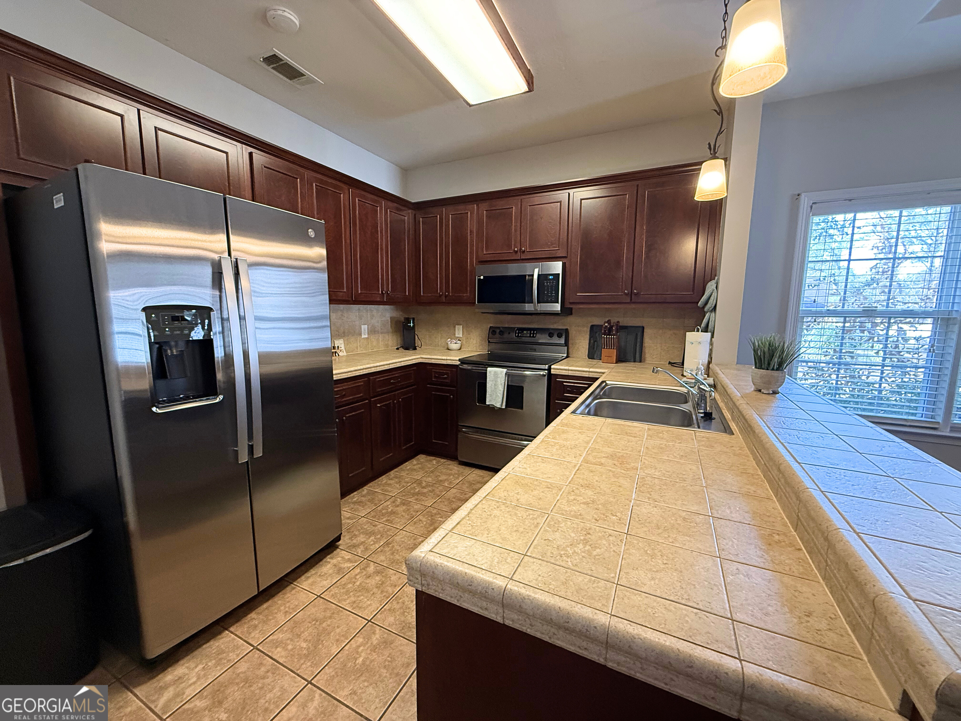 1145 Golf Club Road Statesboro, GA 30458 - Photo 7 of 26