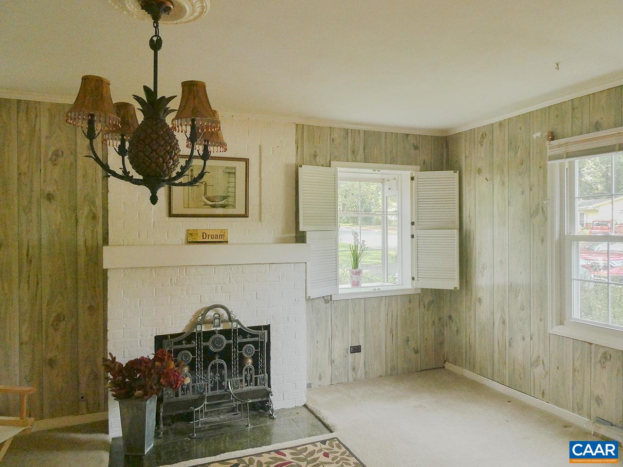 708 Shamrock Road Charlottesville, VA 22903 - Photo 5 of 22 a living room with furniture