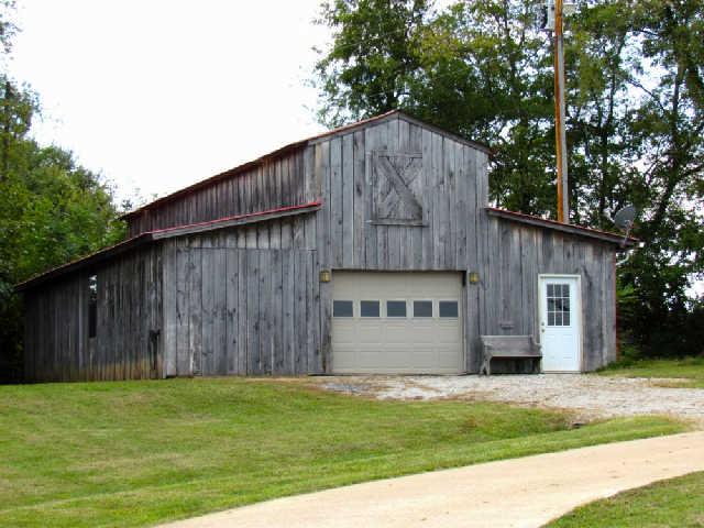 EXLARGE BARN