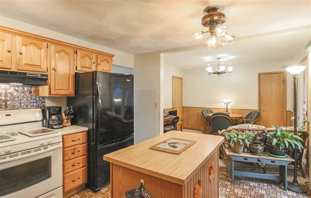 2009 Downing Avenue Waterloo, IA 50701 - Photo 10 of 19 Gallery Image 10
