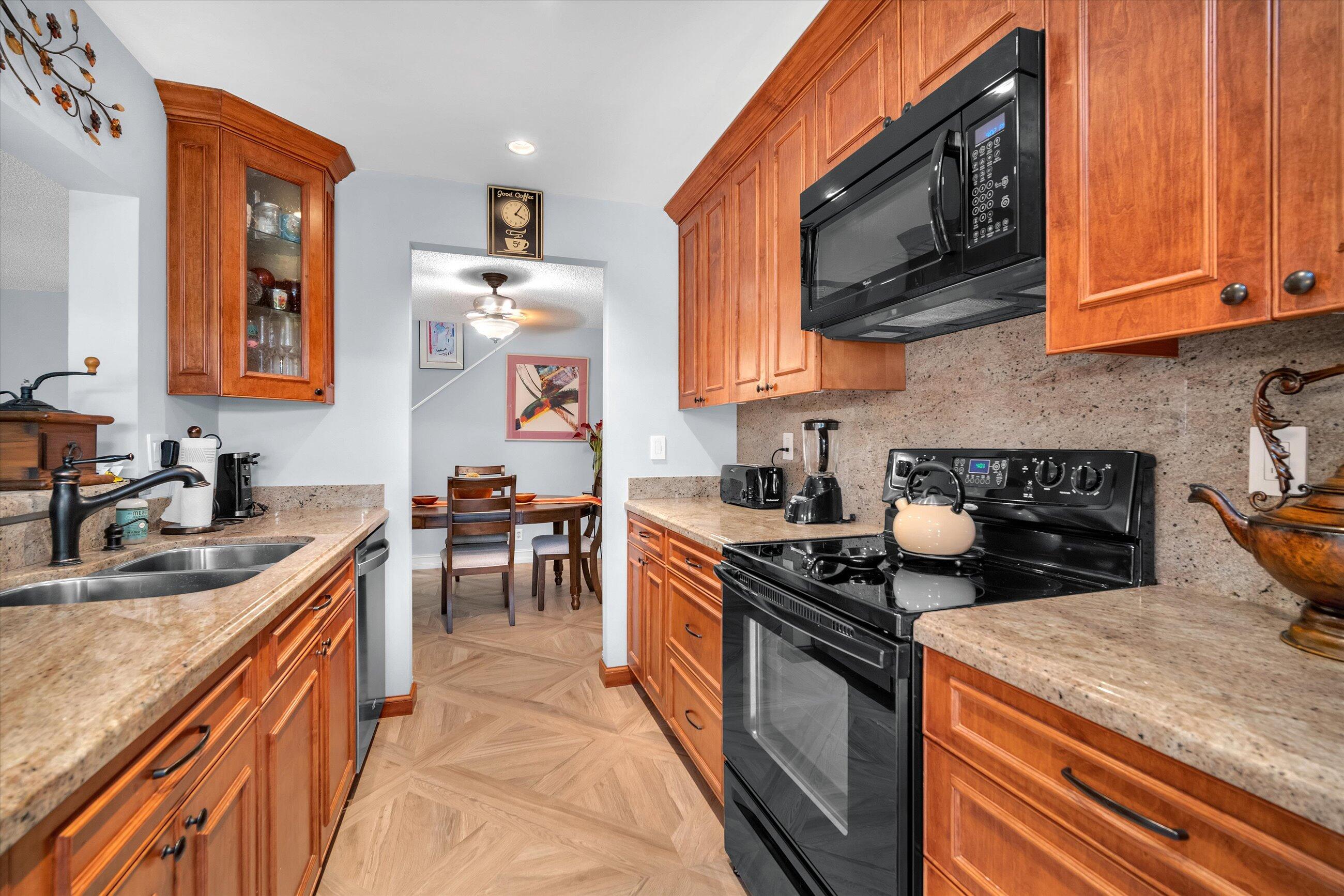 5049 Pointe Emerald Lane Boca Raton, FL 33431 - Photo 13 of 30 Counter Space Galore