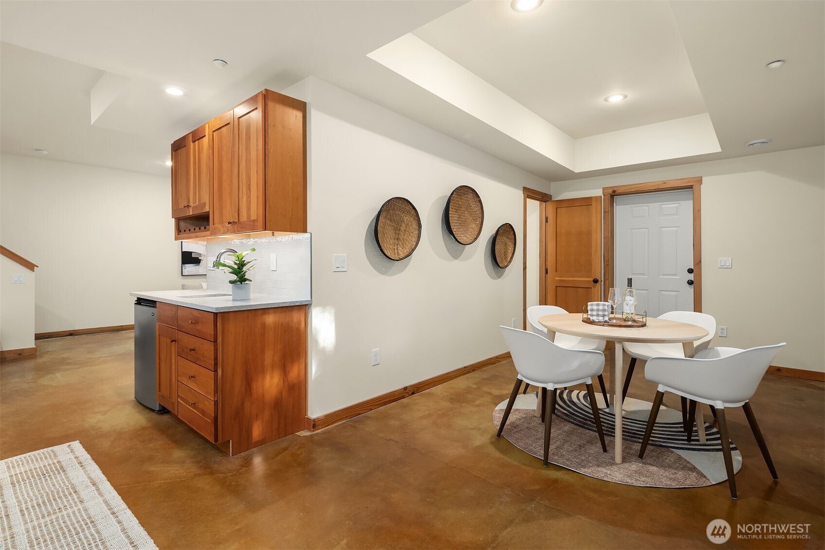 12317 176th Avenue Southeast Renton, WA 98059 - Photo 28 of 39 a workspace with furniture and bathroom
