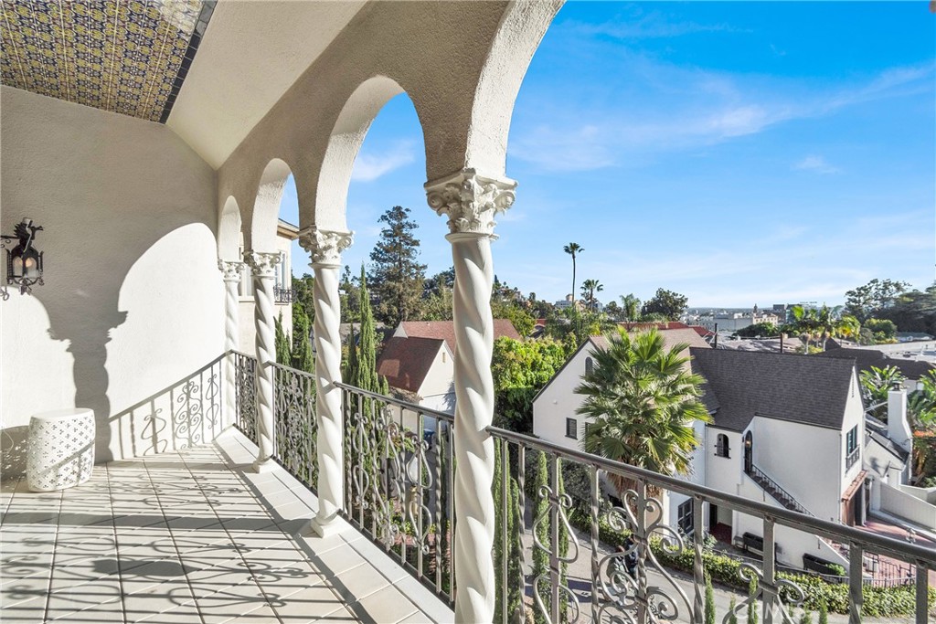 2111 Rockledge Road Los Angeles, CA 90068 - Photo 41 of 75 Gallery Image 41