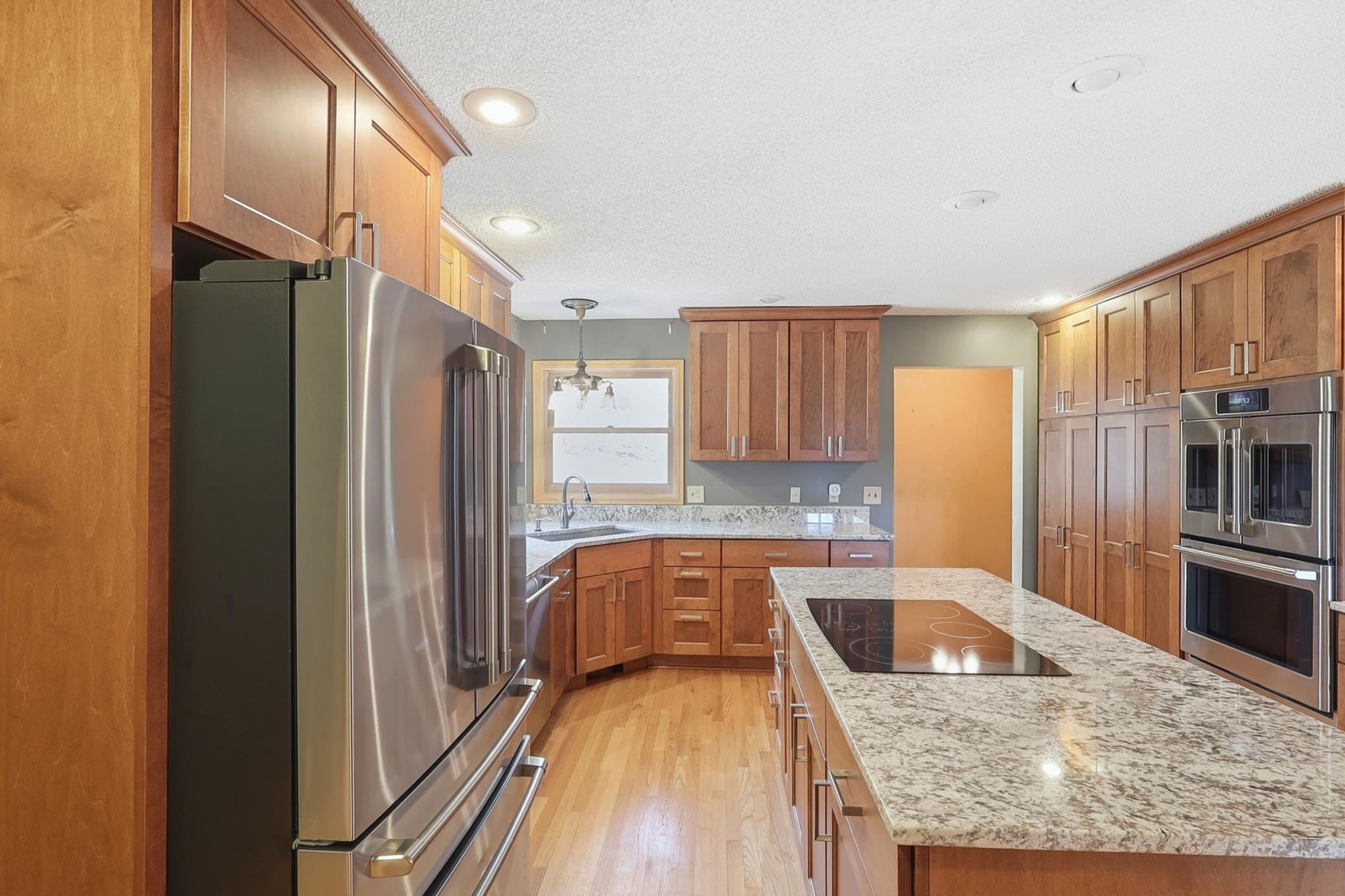 2225 Chestnut Road Hamel, MN 55340 - Photo 5 of 45