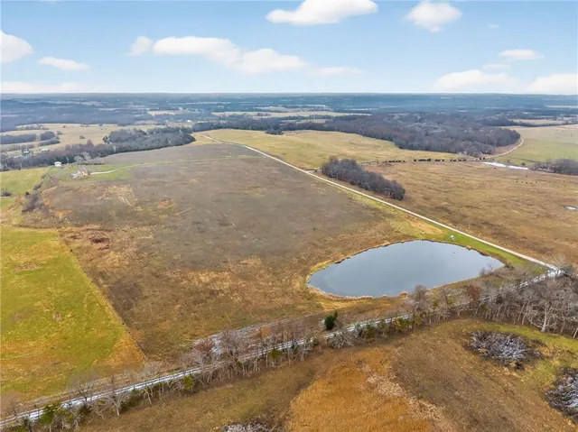$1,200,000 | 1978 Southwest County Road 11517, Rich Hill, MO 64779
