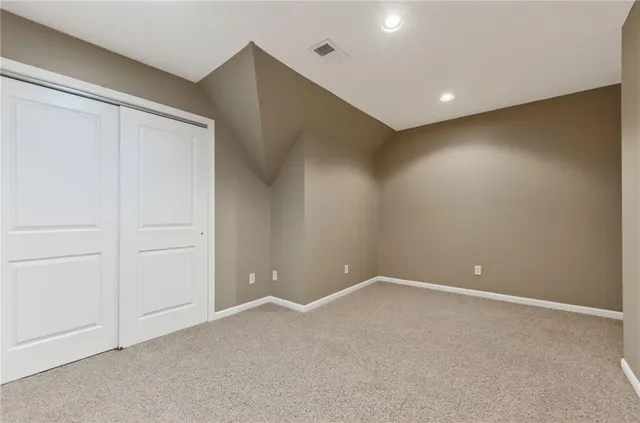 $1,200,000 | 1978 Southwest County Road 11517, Rich Hill, MO 64779