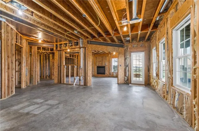 $1,200,000 | 1978 Southwest County Road 11517, Rich Hill, MO 64779