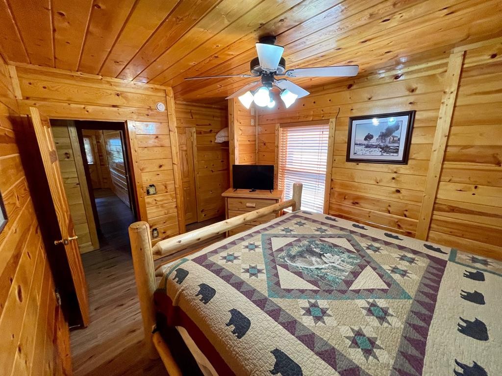 2251 Upper Middle Creek Road, Unit 17 Sevierville, TN 37876 - Photo 35 of 37 Gallery Image 35