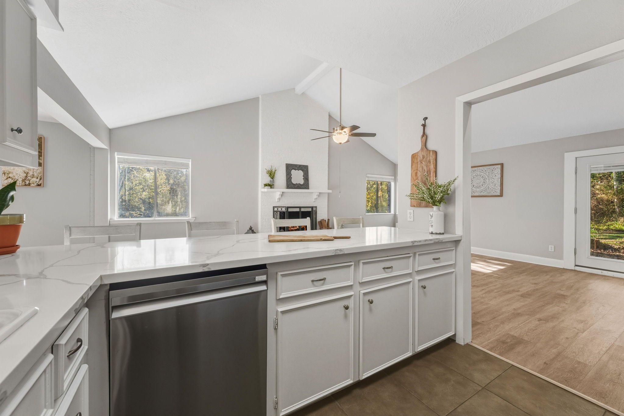 141 White Oak Street Point Blank, TX 77364 - Photo 15 of 30