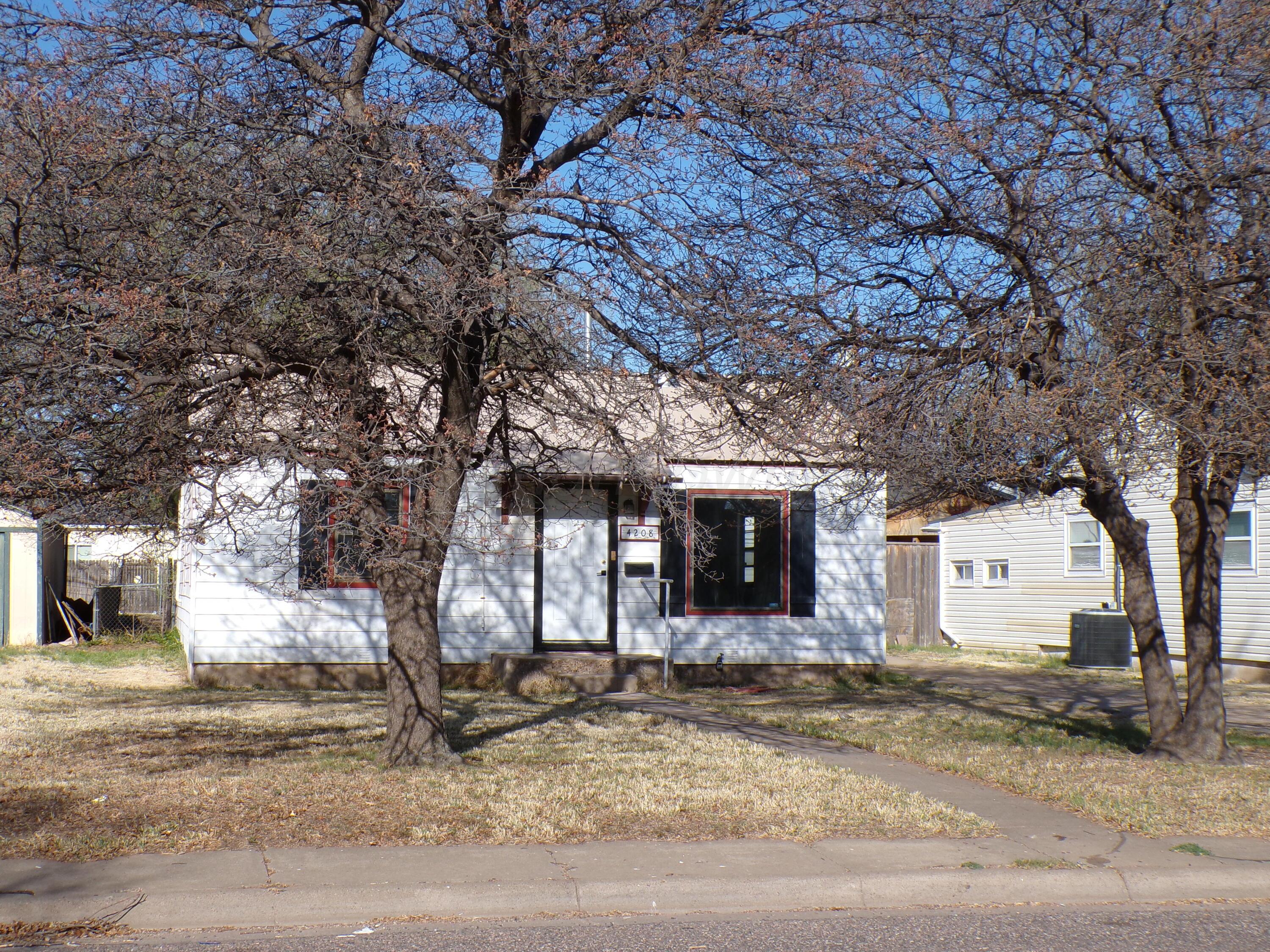 4208 South Ong Street Amarillo, TX 79110 - Photo 2 of 20 FRONT