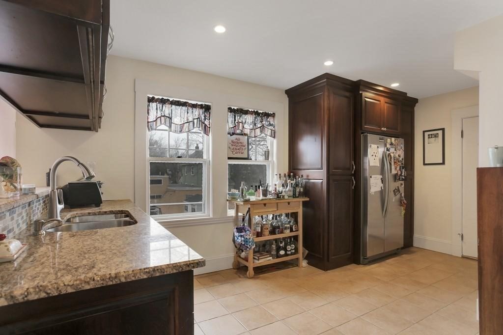 35 Manning Street, Unit 2 Boston, MA 02131 - Photo 5 of 15