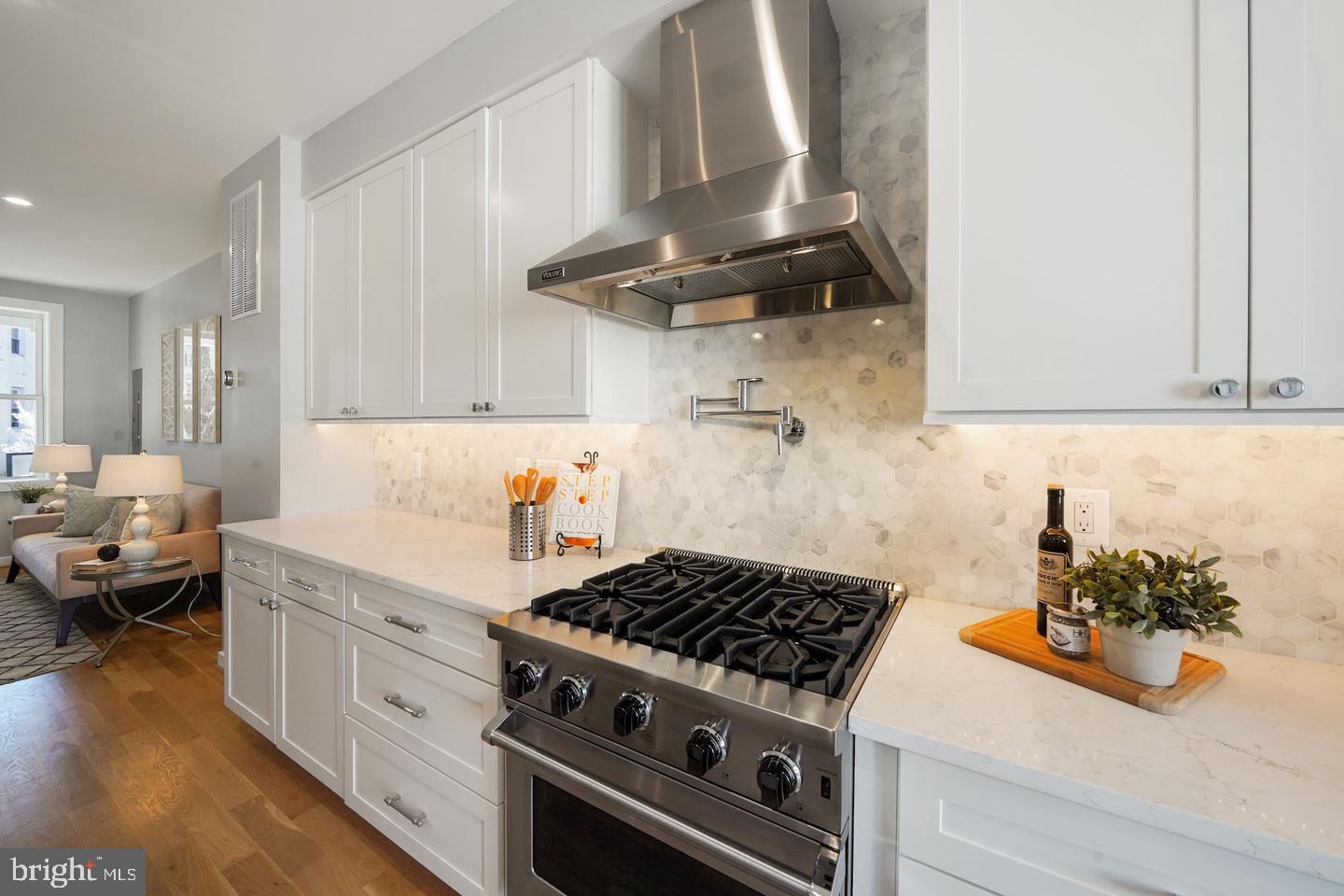 731 Park Road Northwest, Unit A Washington, DC 20010 - Photo 9 of 33 Gallery Image 9