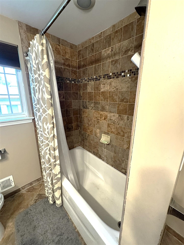 39889 Coronation Road Canton, MI 48188 - Photo 37 of 51
