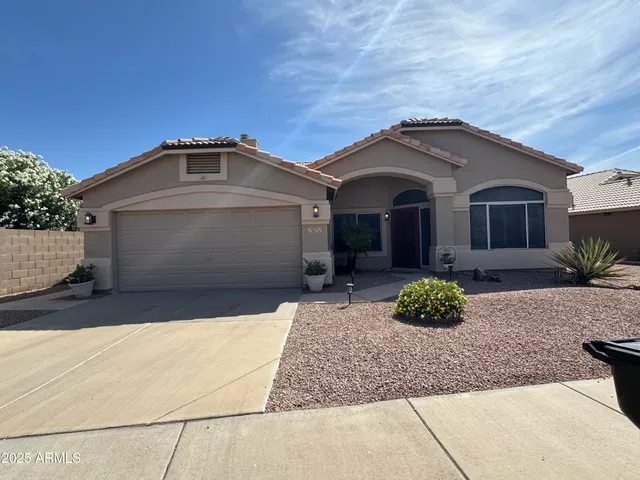 $2,100 | 19231 North Coyote Lakes Parkway, Surprise, AZ 85378