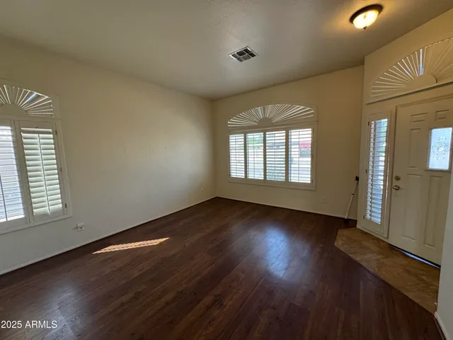 $2,100 | 19231 North Coyote Lakes Parkway, Surprise, AZ 85378