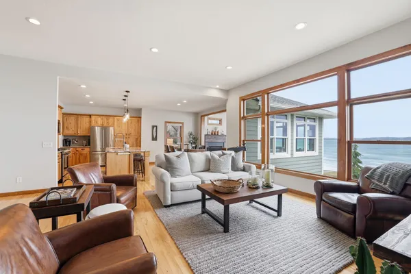 $960,000 | 68836 215th Street, Darwin, MN 55324