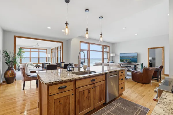 $960,000 | 68836 215th Street, Darwin, MN 55324