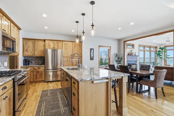 $960,000 | 68836 215th Street, Darwin, MN 55324