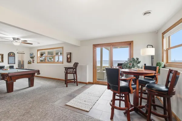 $960,000 | 68836 215th Street, Darwin, MN 55324