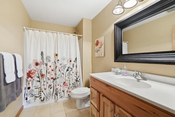 $960,000 | 68836 215th Street, Darwin, MN 55324