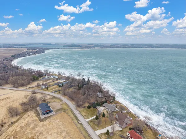 $960,000 | 68836 215th Street, Darwin, MN 55324