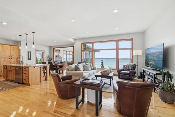 $960,000 | 68836 215th Street, Darwin, MN 55324