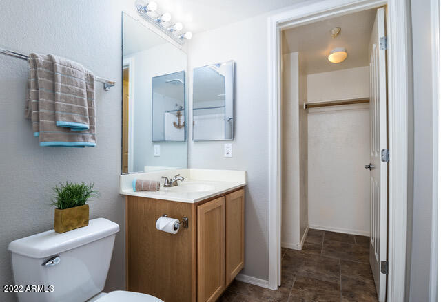 2150 West Alameda Road, Unit 1399 Phoenix, AZ 85085 - Photo 22 of 36 Guest Vanity to Closet