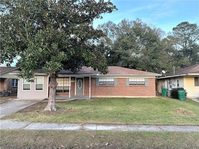$1,450 | 116 Meadowmoss Drive, Slidell, LA 70458