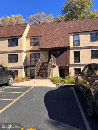 $1,950 | 329 Shawmont Avenue, Unit 1E6329 F, Philadelphia, PA 19128