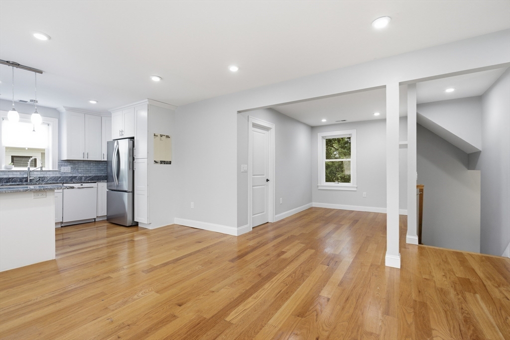 28 Beecher Place, Unit B Newton, MA 02459 - Photo 11 of 36