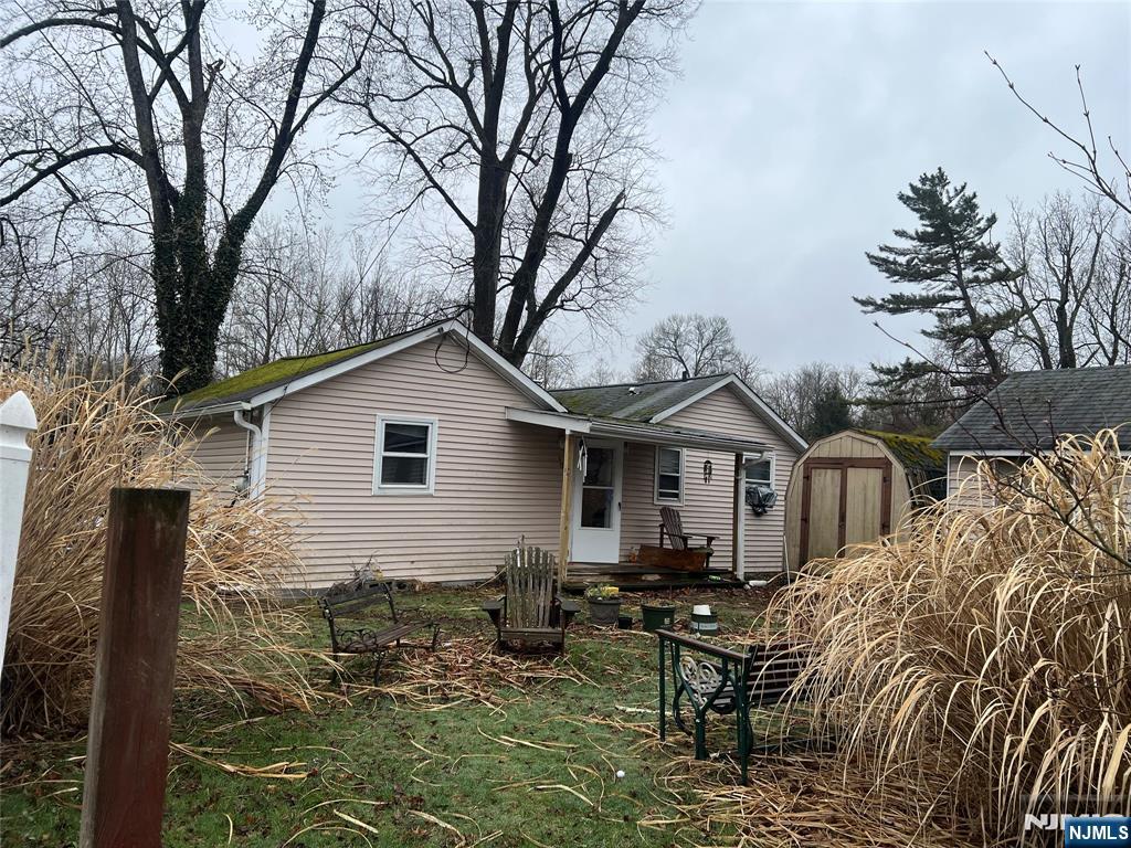 30 Riverside Drive Oakland, NJ 07436 - Photo 3 of 12