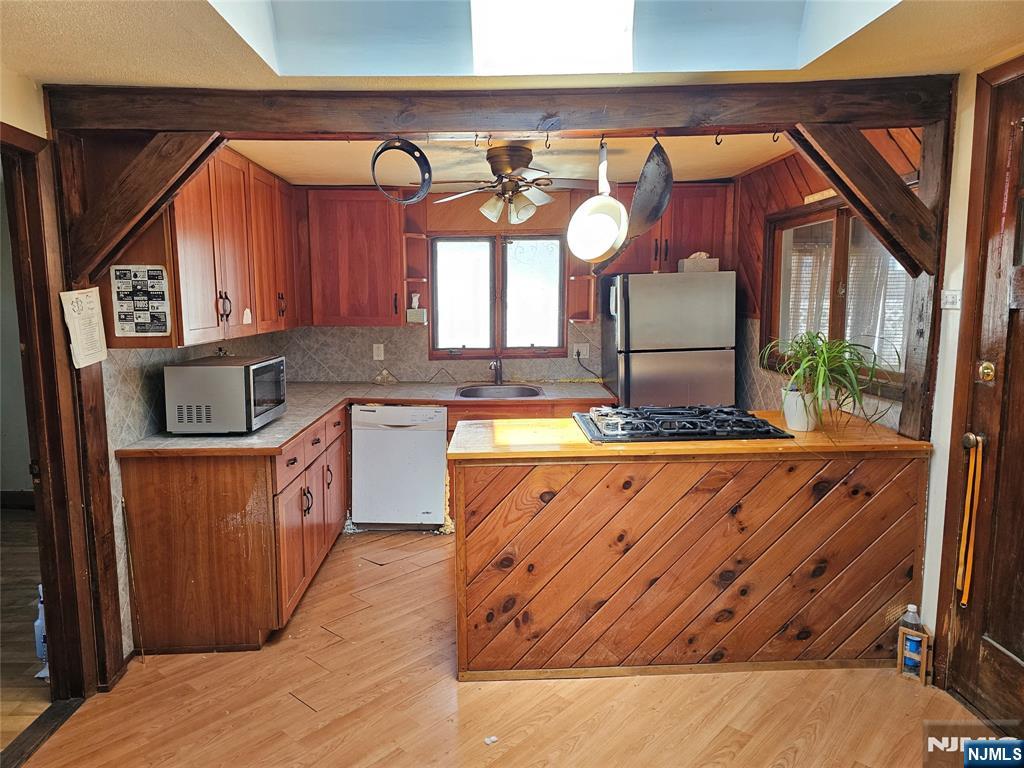 30 Riverside Drive Oakland, NJ 07436 - Photo 4 of 12