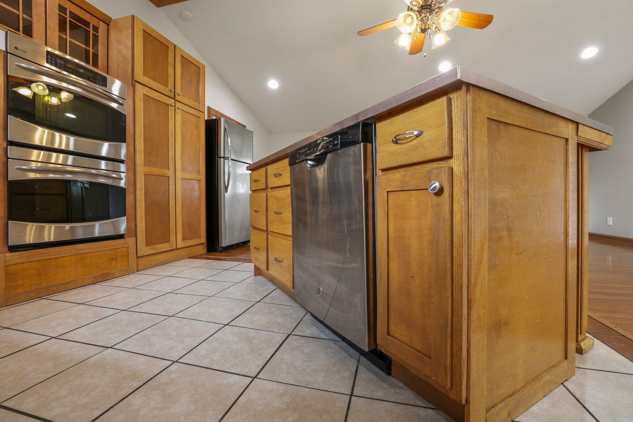 13333 North Peach Ridge Athens, OH 45701 - Photo 29 of 65 28-web-or-mls-GR7A5190