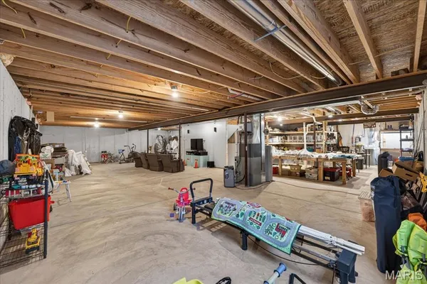 $435,000 | 6712 Silverstone Court, Byrnes Mill, MO 63051