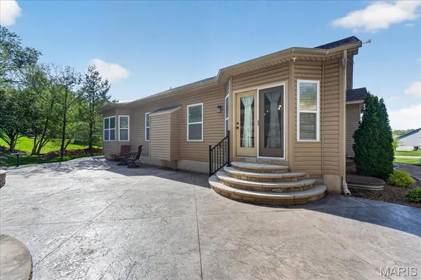 $435,000 | 6712 Silverstone Court, Byrnes Mill, MO 63051