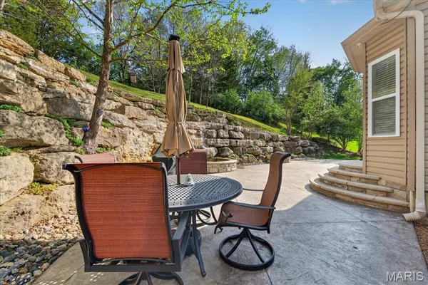 $435,000 | 6712 Silverstone Court, Byrnes Mill, MO 63051