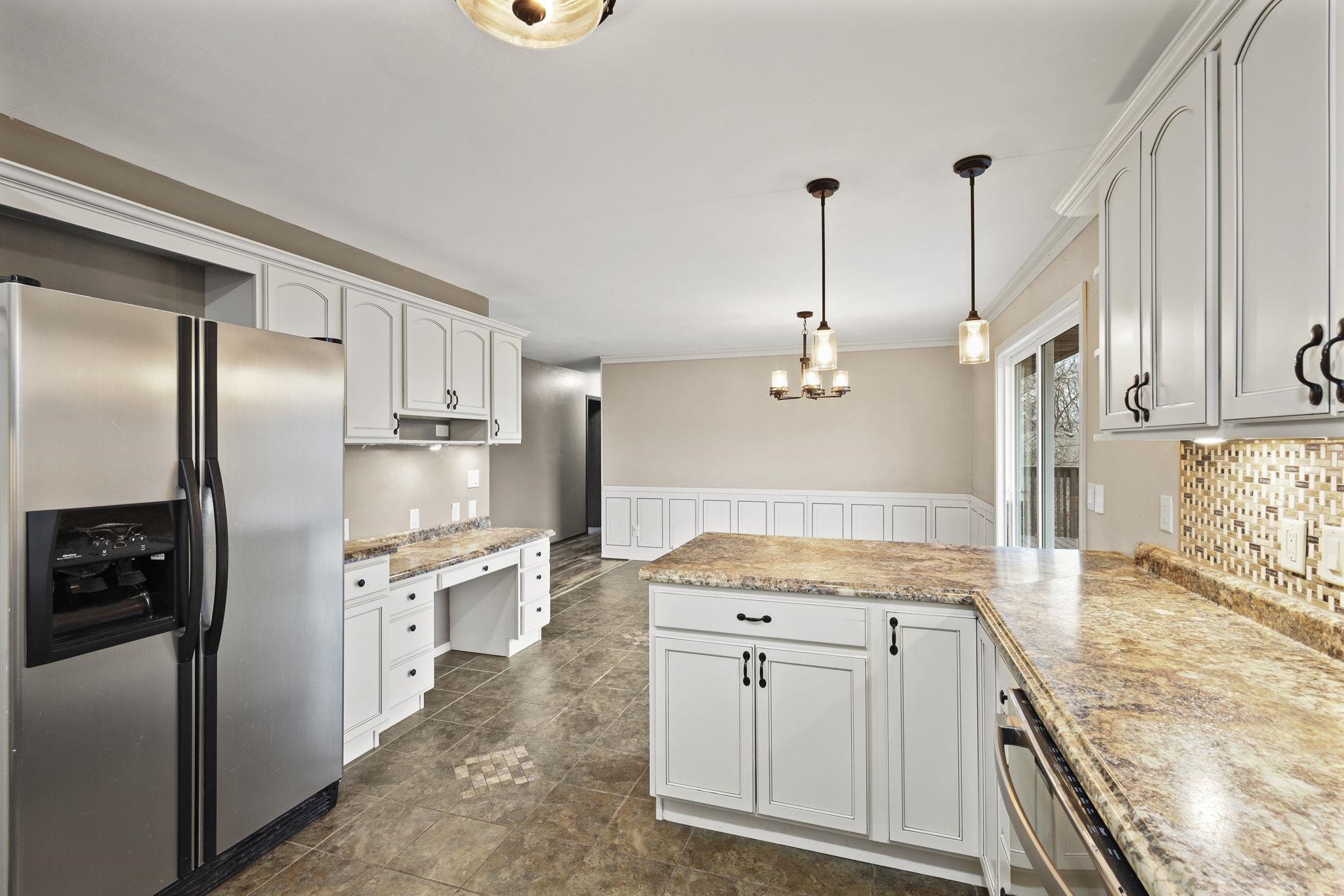 2610 Gladeview Road Cottage Grove, WI 53527 - Photo 13 of 37