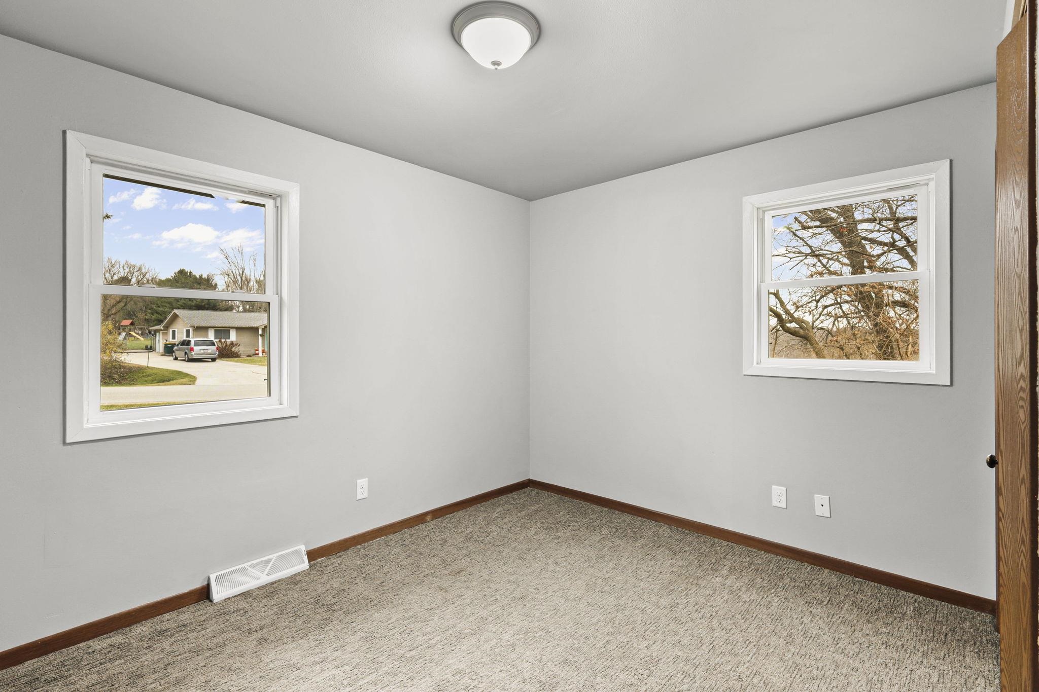 2610 Gladeview Road Cottage Grove, WI 53527 - Photo 15 of 37