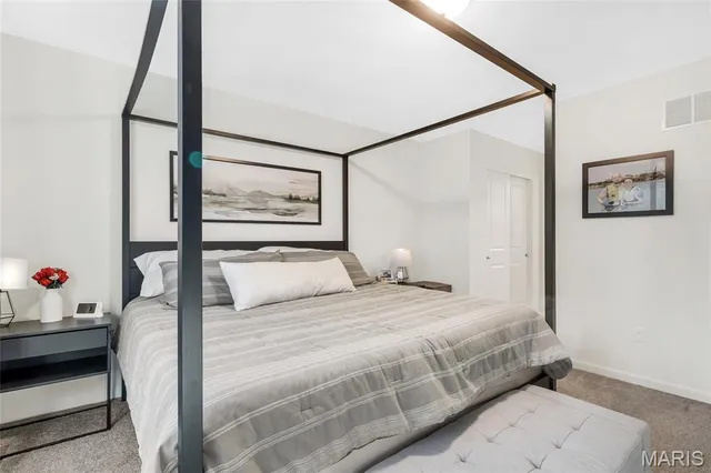 $329,900 | 38 Brush Crk Drive, Pacific, MO 63069