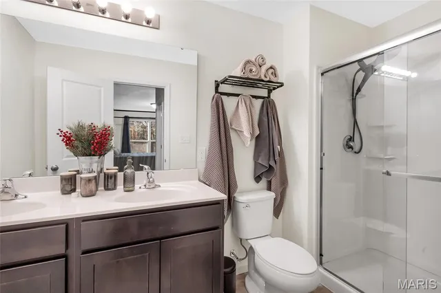 $329,900 | 38 Brush Crk Drive, Pacific, MO 63069