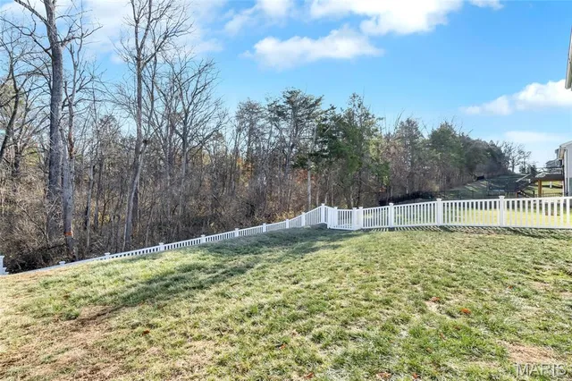 $329,900 | 38 Brush Crk Drive, Pacific, MO 63069