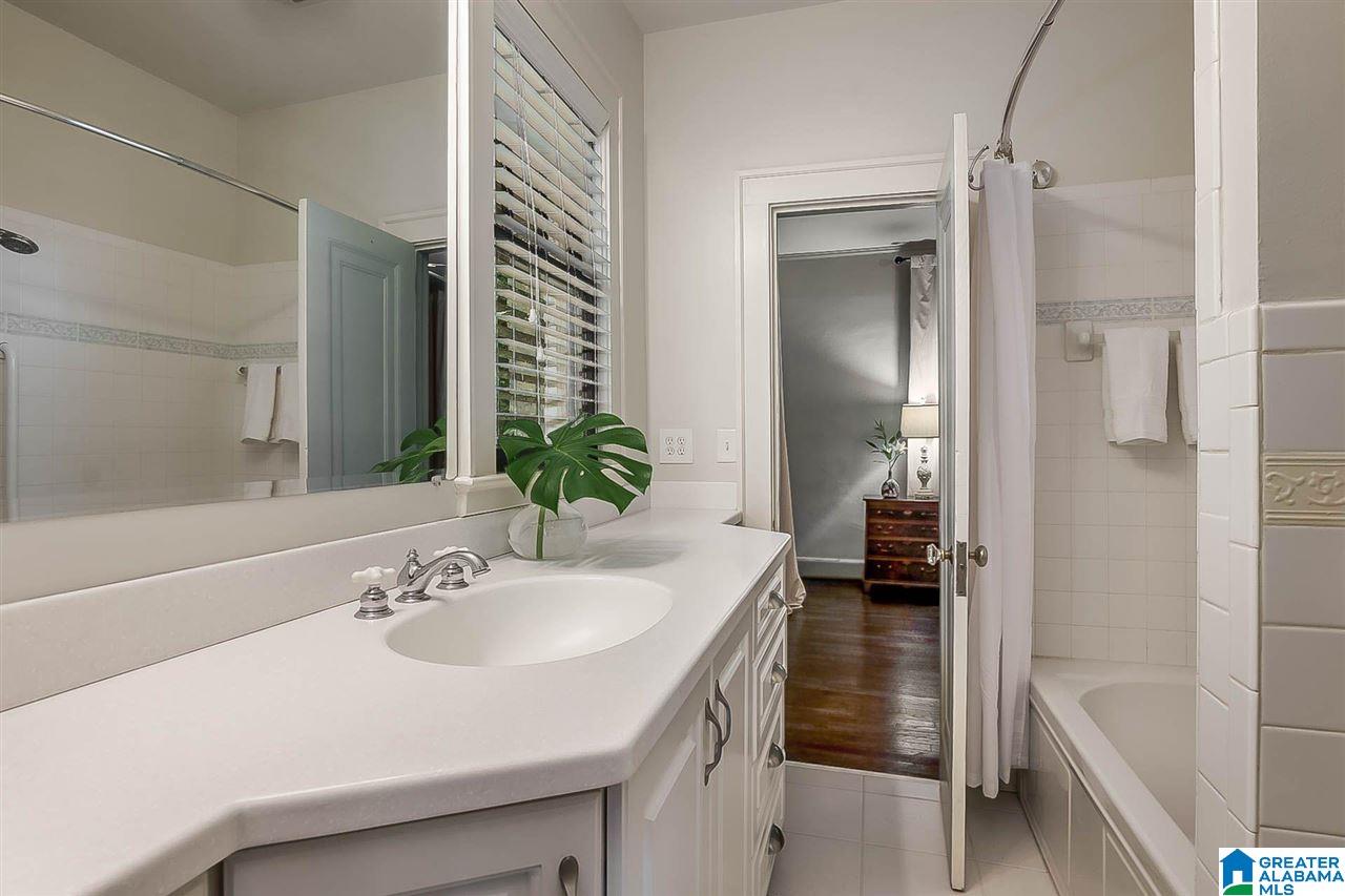 937 Essex Road Birmingham, AL 35222 - Photo 17 of 25