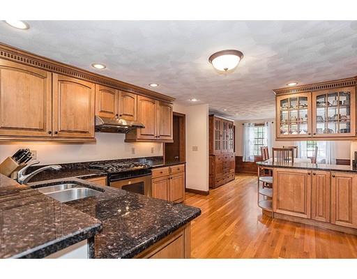 25 Singlefoot Road Chelmsford, MA 01824 - Photo 4 of 30