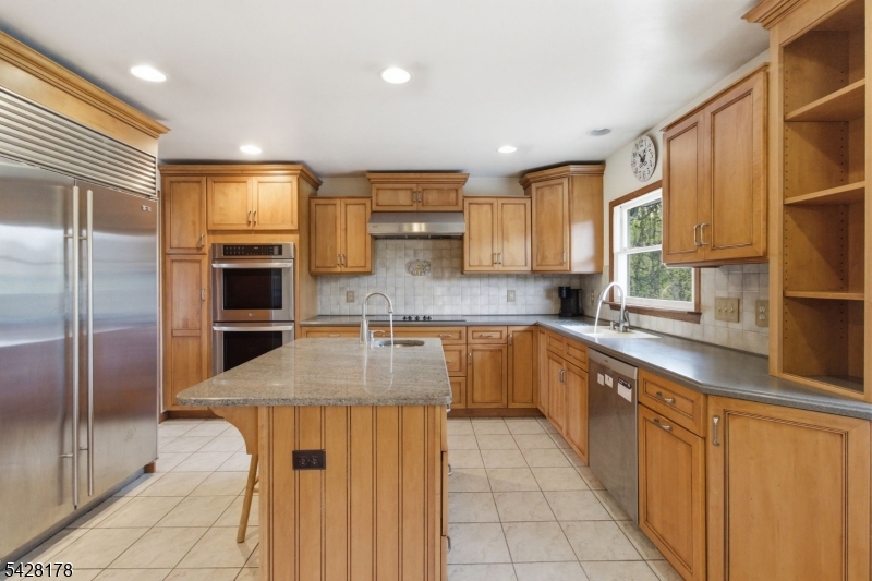 86 Kennedy Road Andover, NJ 07821 - Photo 5 of 27