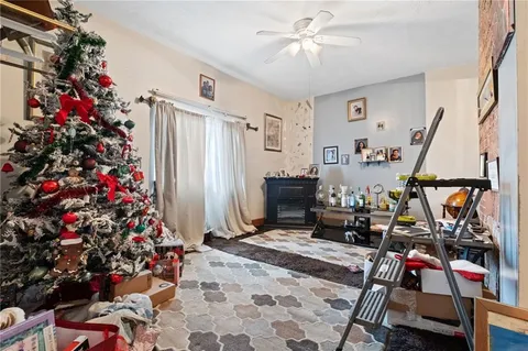 a very nice looking room with many windows