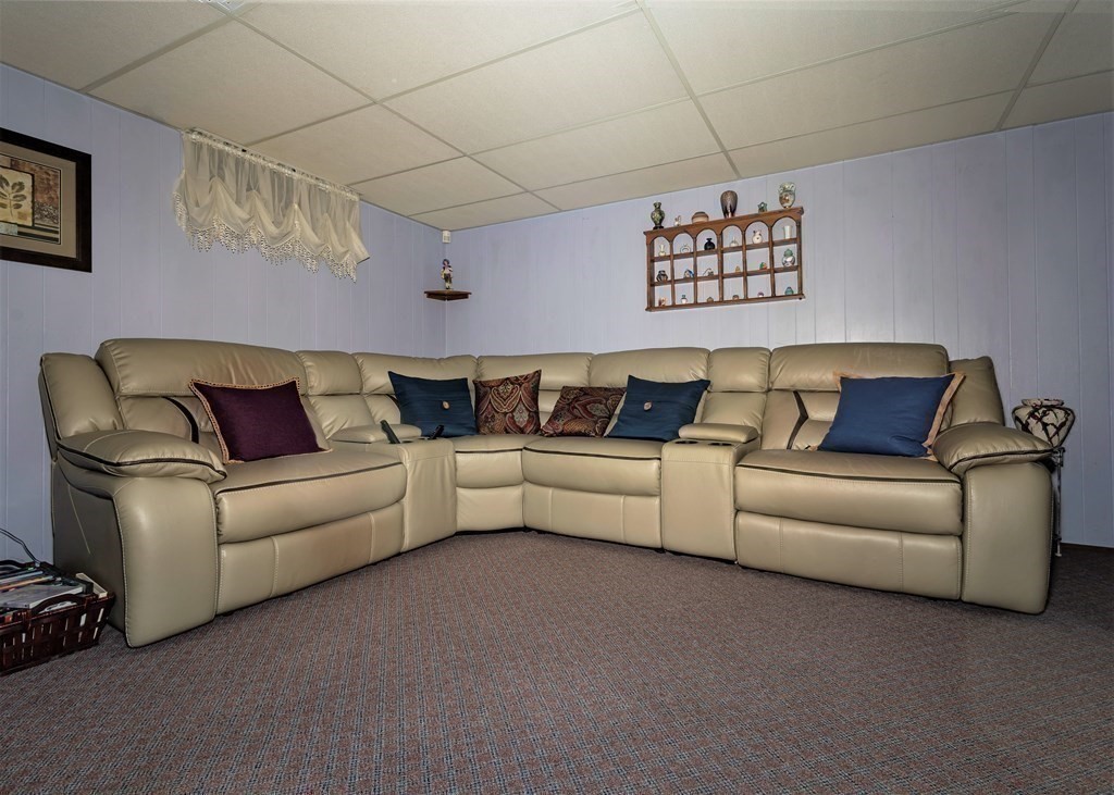 35 Baltic Road Worcester, MA 01607 - Photo 19 of 27 Gallery Image 19
