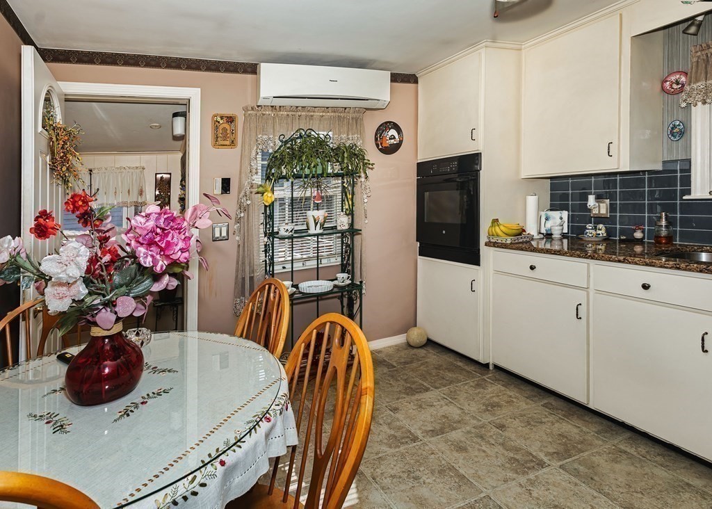 35 Baltic Road Worcester, MA 01607 - Photo 7 of 27 Gallery Image 7