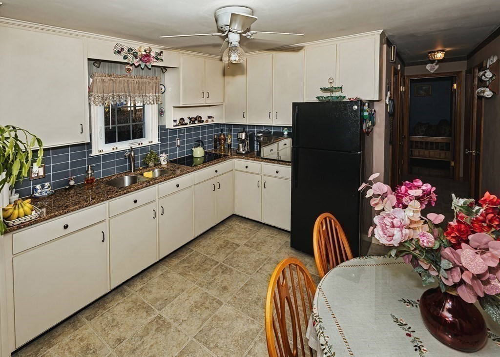 35 Baltic Road Worcester, MA 01607 - Photo 8 of 27 Gallery Image 8